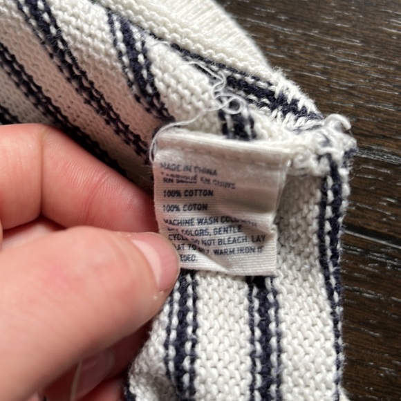 American Eagle Sweater with Zippers - Picture 10 of 12